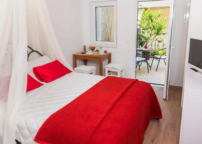 Mara ドゥブロブニク